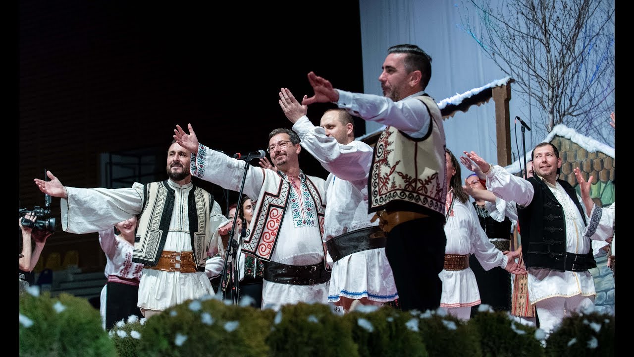 Corul UNISON TRANSILVANIA  | Tinerel m-am insurat | GALA DE CRACIUN UNISON 2019