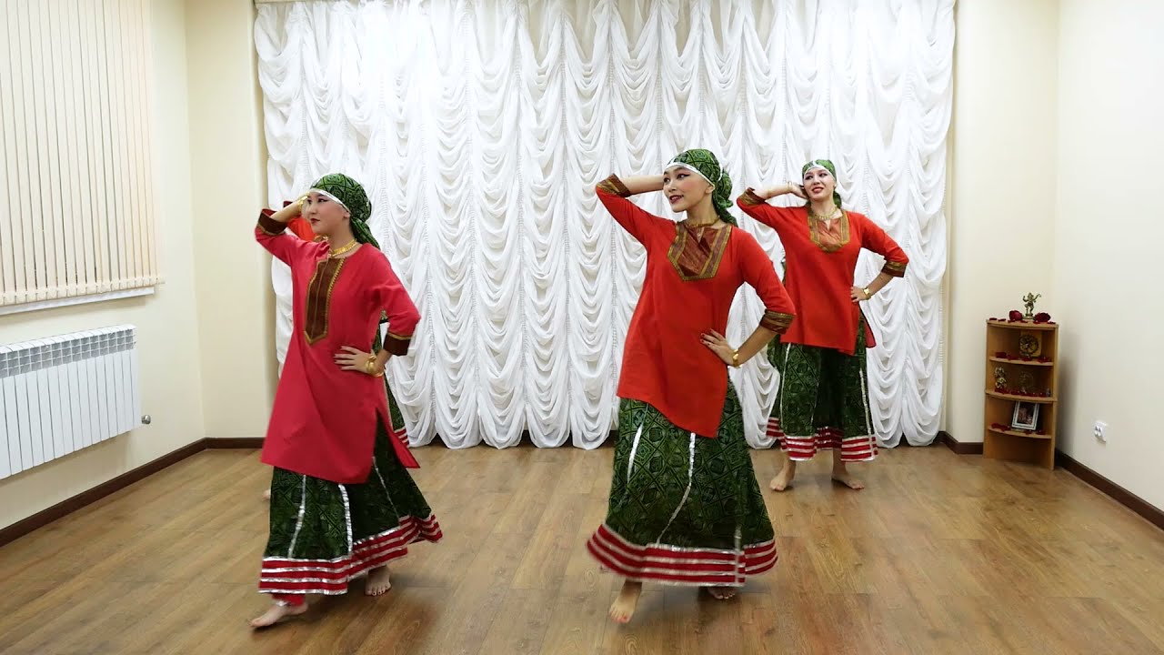 Pahari folk dance from Uttarkhand (northern India).