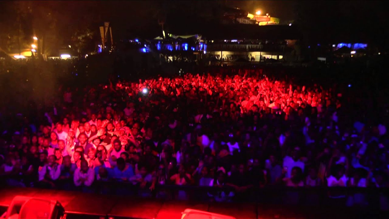 BIG NUZ & TIRA - Live at Spring Fiesta 2012