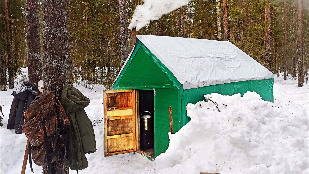 Ночь в балагане. Лёд тает. Перекаты проваливаются. Быт в лесу. Хариус на ужин.
