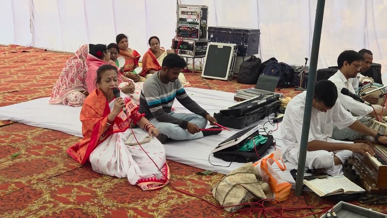 Bhajan of Thakur Sri Anukul Chandra- Tomaku Pranam Janai🙏 By Bandana Kar at Adhapadha