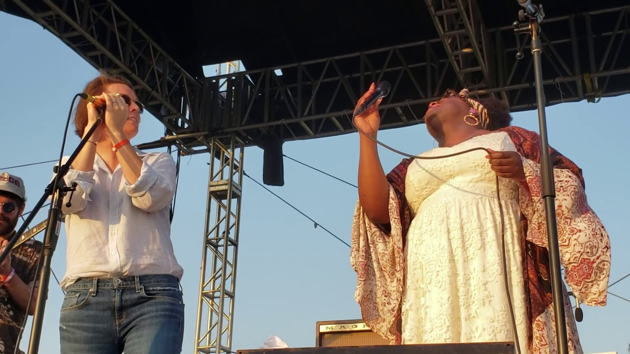2020-01-30 Yola & Brandi Carlile 