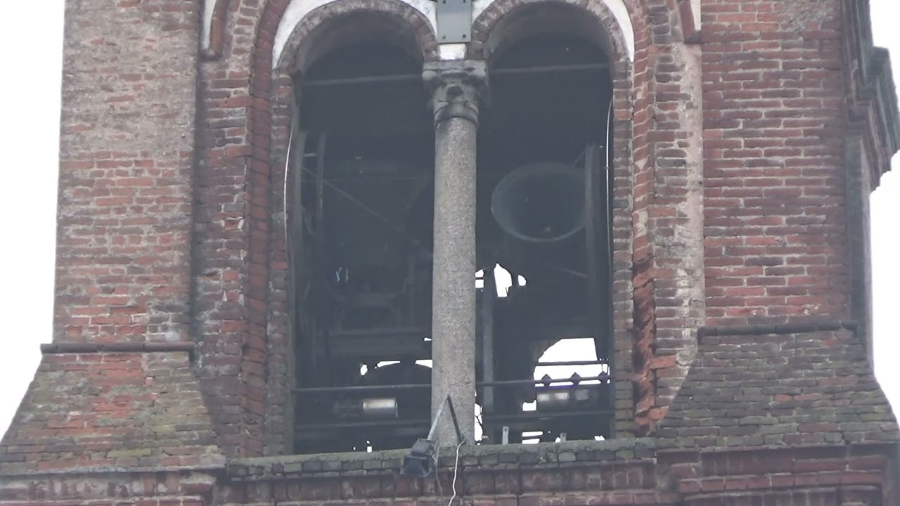 Le campane di Villanova del Sillaro (LO) - Chiesa dei Santi Michele Arcangelo e Nicola Vescovo (1)