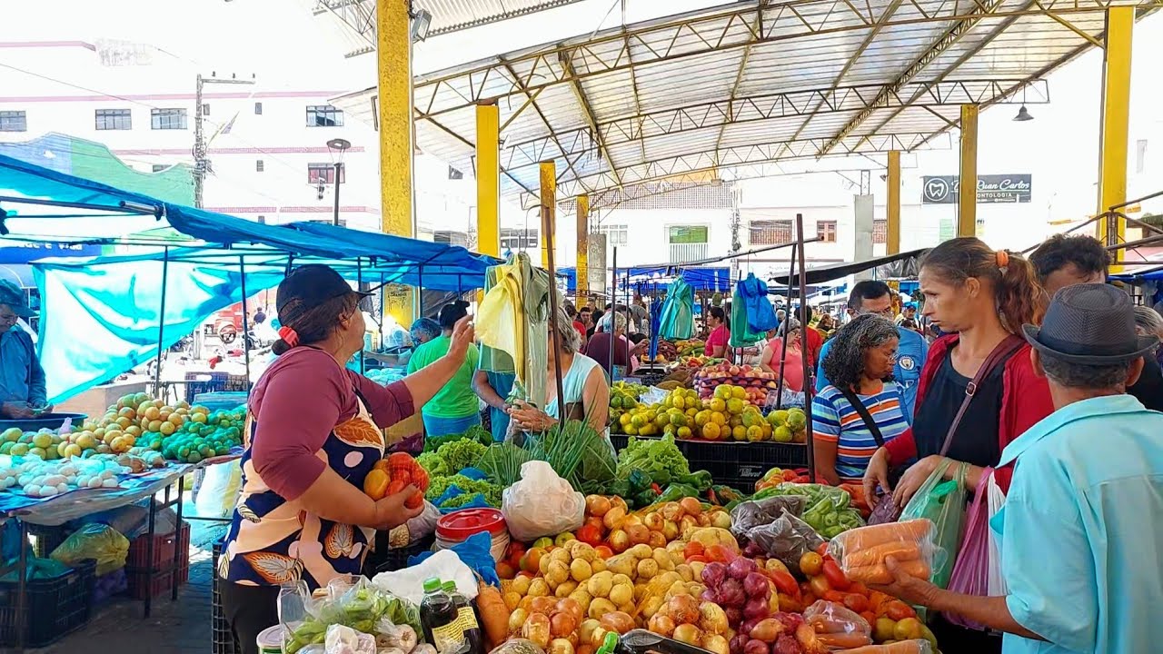 GRANDE FEIRA LIVRE DAS FRUTAS E VERDURAS DE SÃO BENEDITO CEARÁ  