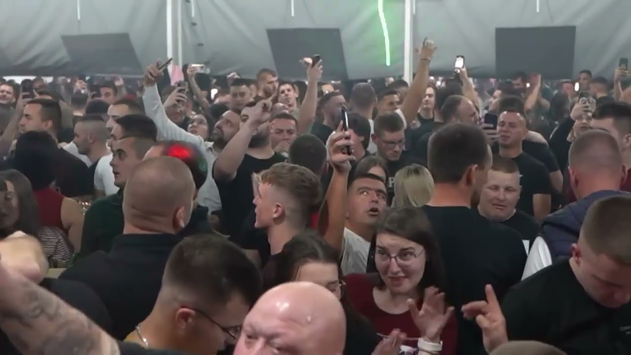 Nedeljko i Dragisa - Namigni mi namigni