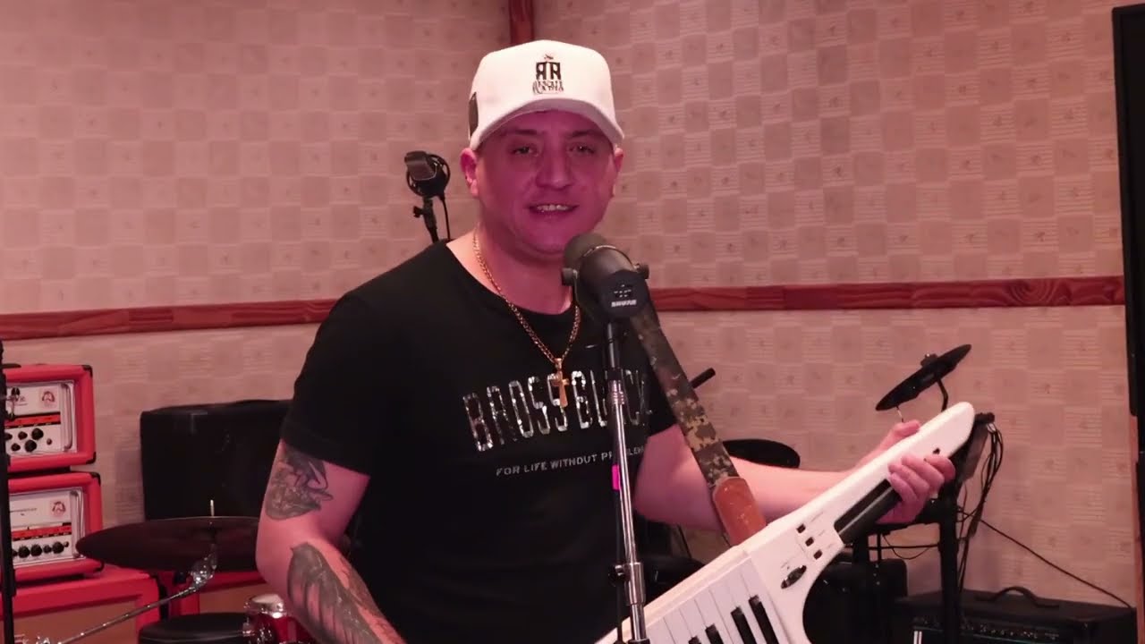 PARA LOS PIBES - Haciendo música en vivo