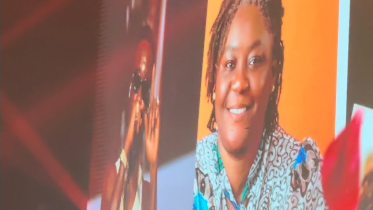 Sarkodie pays tribute to his Ex Lawyer Maa C at Rapperholic Rebirth ! EMOTIONAL 😭