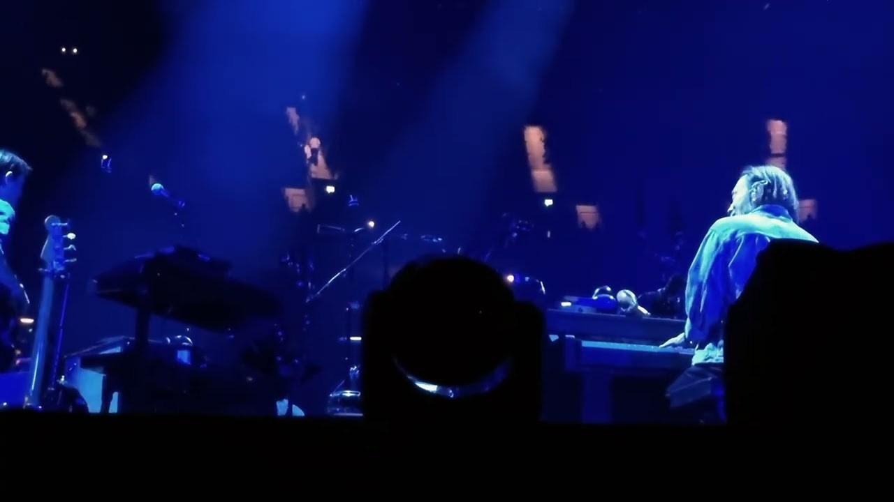 Pyramid Song - Radiohead. Live at the O2, London, 25/11/25. ‪@Radiohead ​