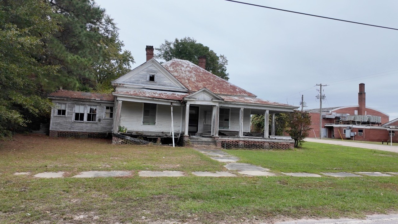 North Carolina: Rural Empty Towns That Are Fading Away