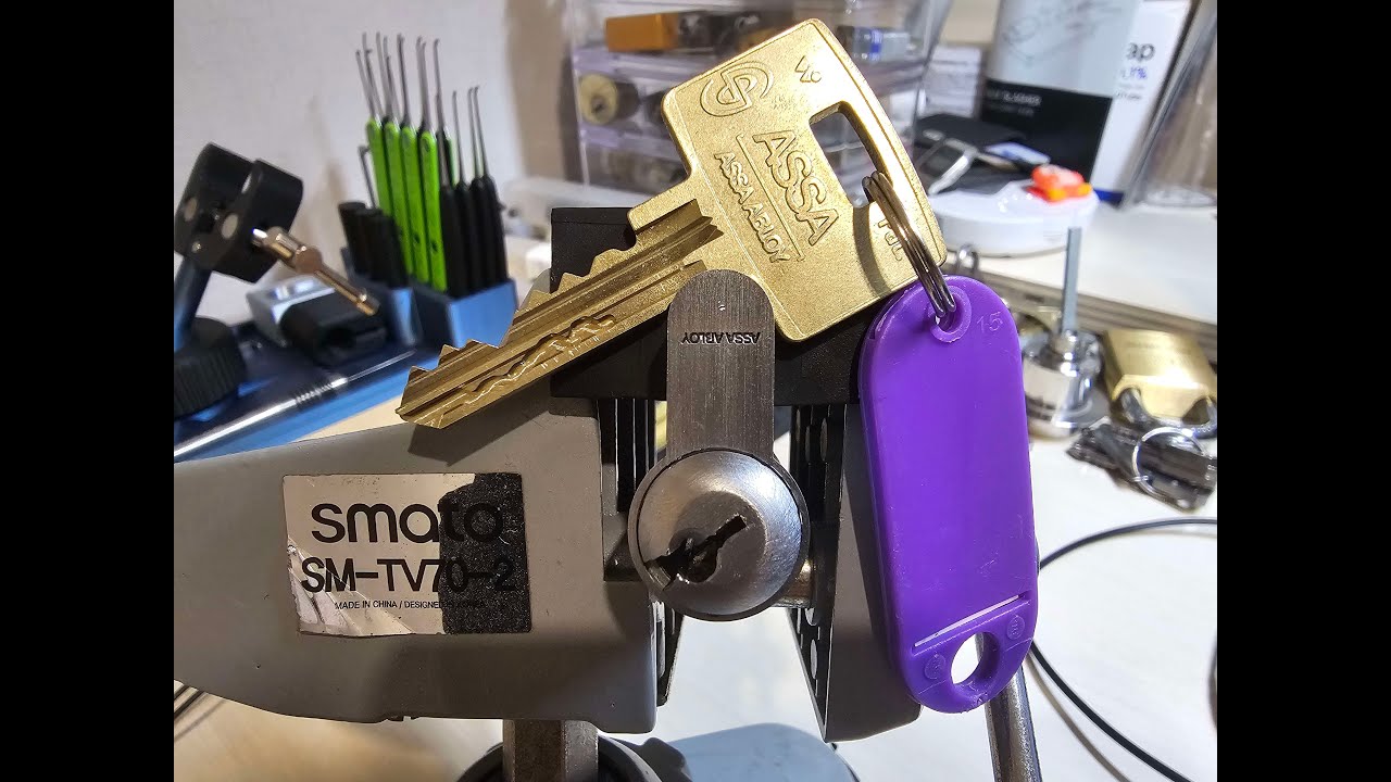 ASSA dp4400 Picked and Gutted