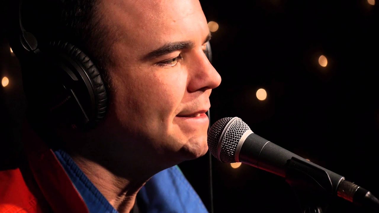 Future Islands - Back In The Tall Grass (Live on KEXP)