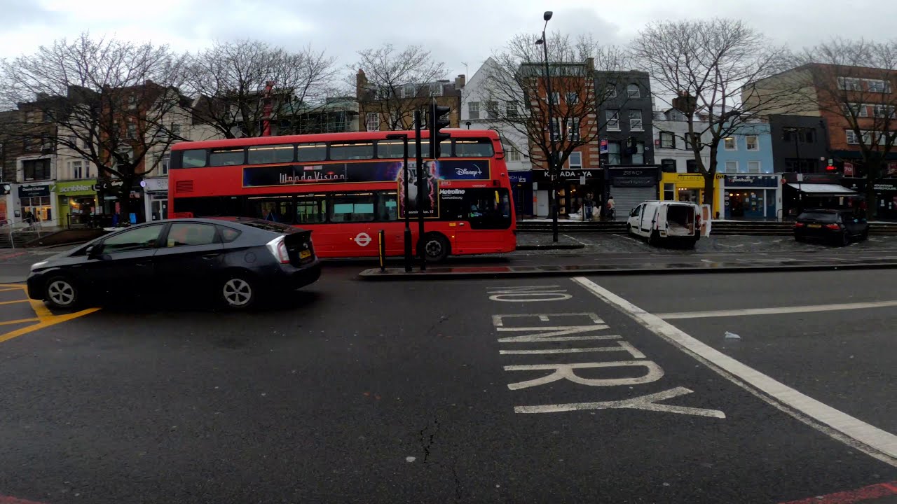 WALKING VLOG 1 - London  - Islington - Angel - Farringdon