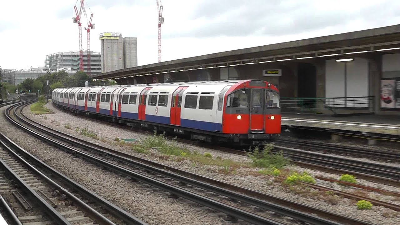 Piccadilly Line Observations 17/08/2013