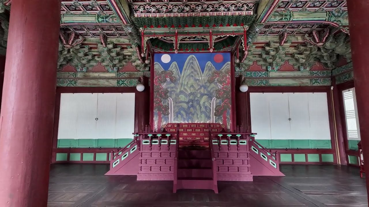 🇰🇷 Korea Walking Tour - Exploring Changgyeonggung Palace, Seoul [4K HDR - 60 fps]