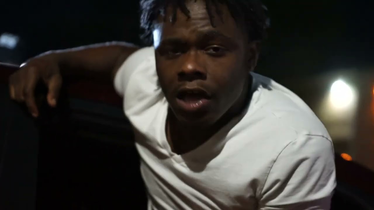 No Flaw Peach - Picture Me (Official Music Video)