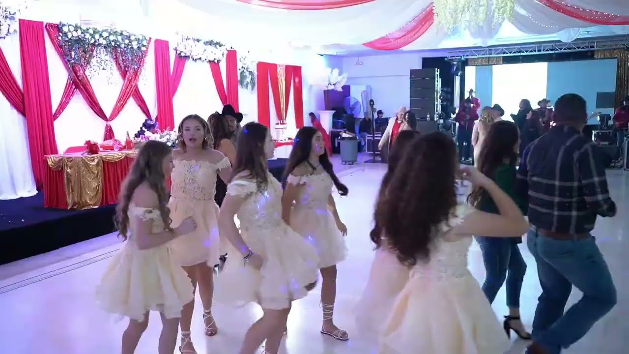 Quinceaños de Isabel Montelongo el 20 de Diciembre en el salon Lya Venue de Wichita Kansas