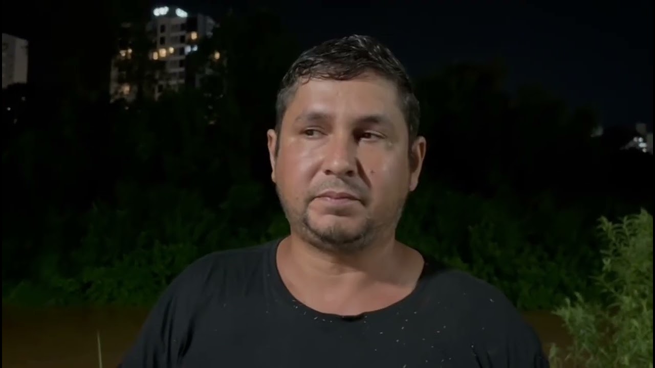 Carro caí no rio Itajaí Mirim em Brusque 