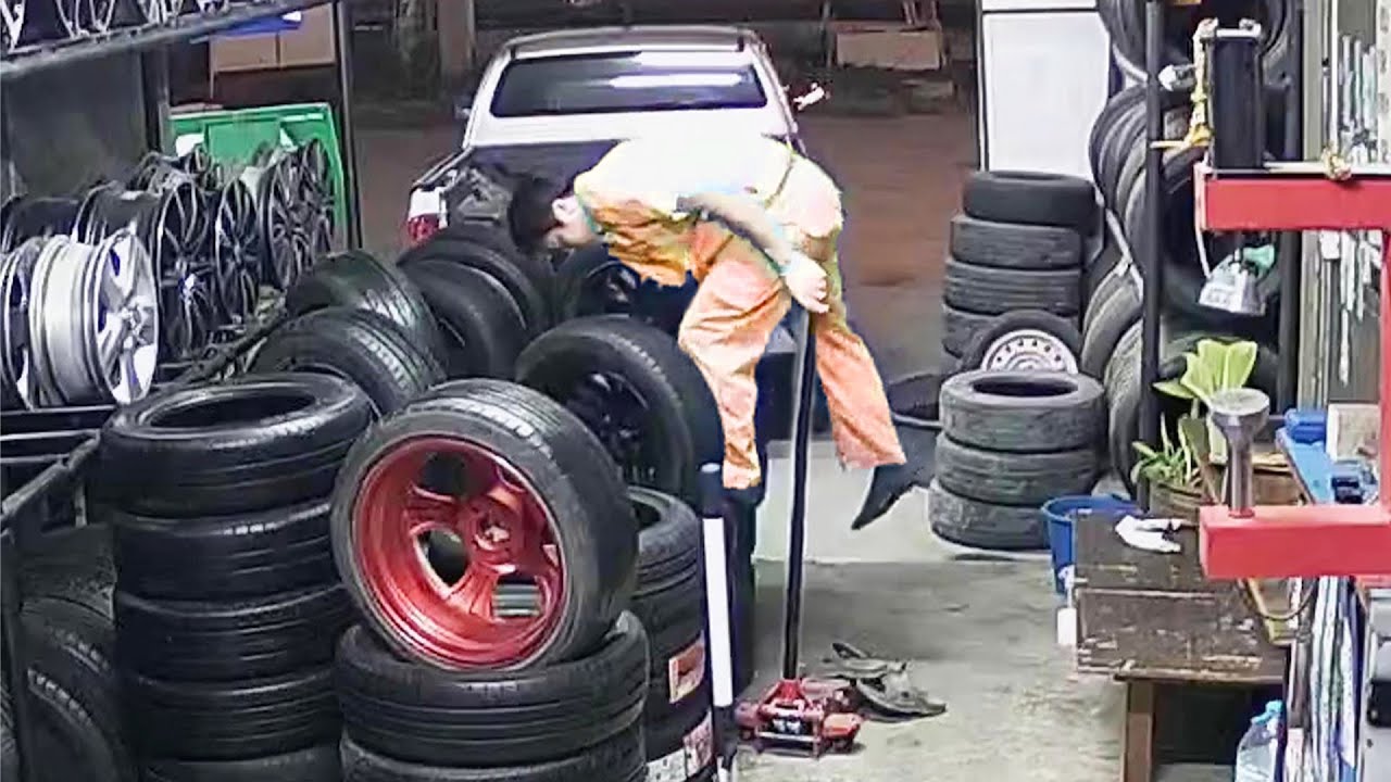 تجميعة اغبي العمال في العالم | فعلوا اشياء لا تصدق | لعام 2024