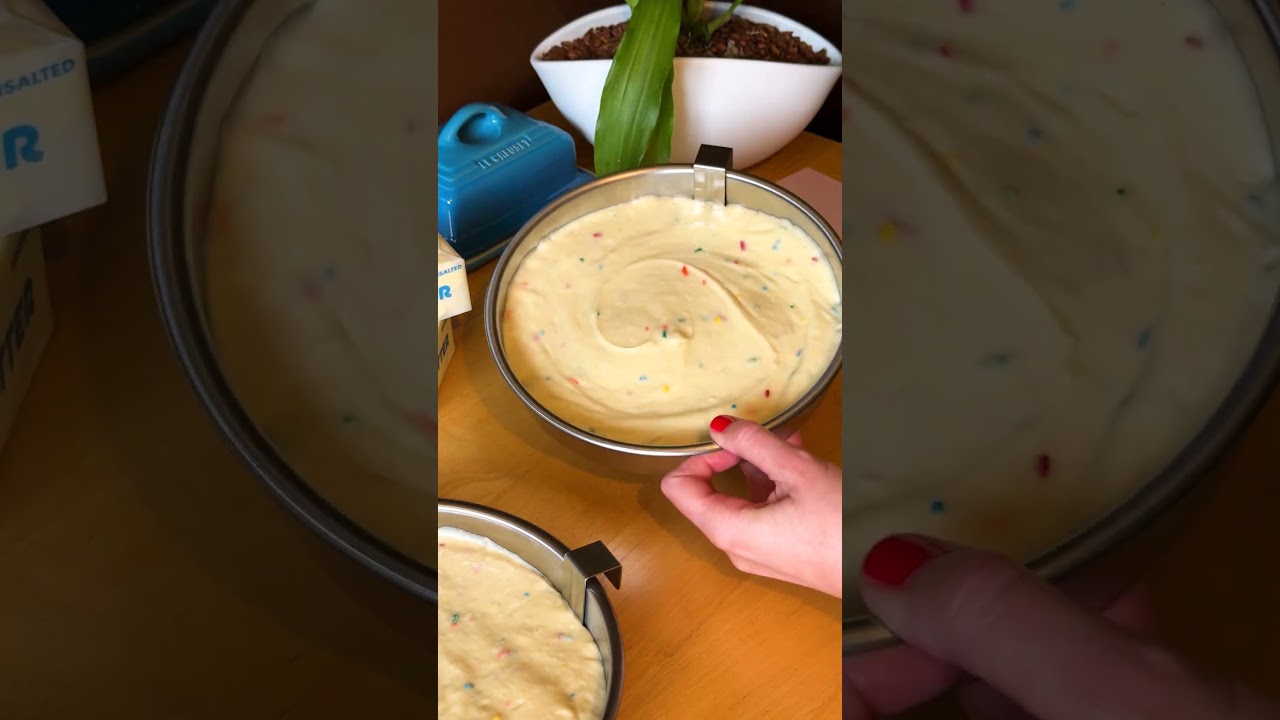 Level up your baking with the cake pan that flips without the flop. 🎂