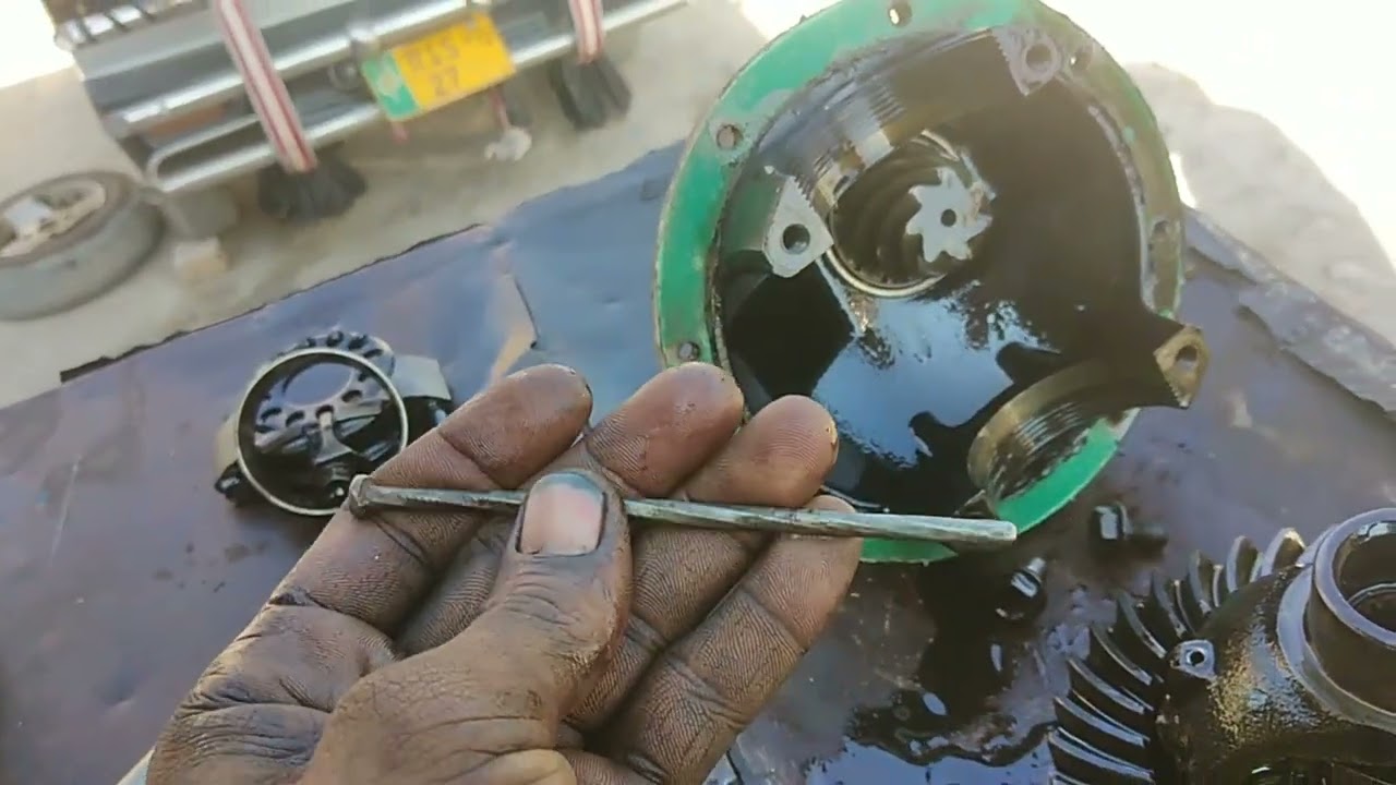 Suzuki ka pichhla hissa repairing#khastatecnicl #engineering #khasta#workshop#khasta