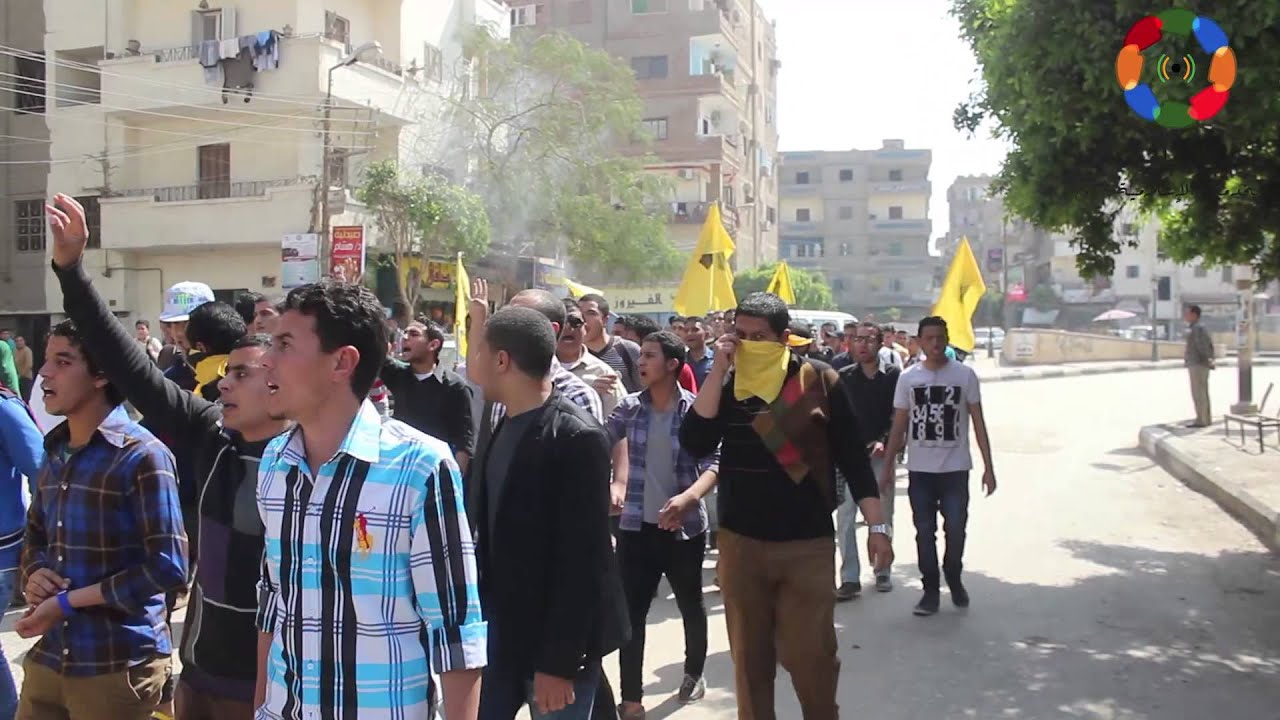 مسيرة لطلاب ضد الإنقلاب تخرج من أبواب جامعه الفيوم