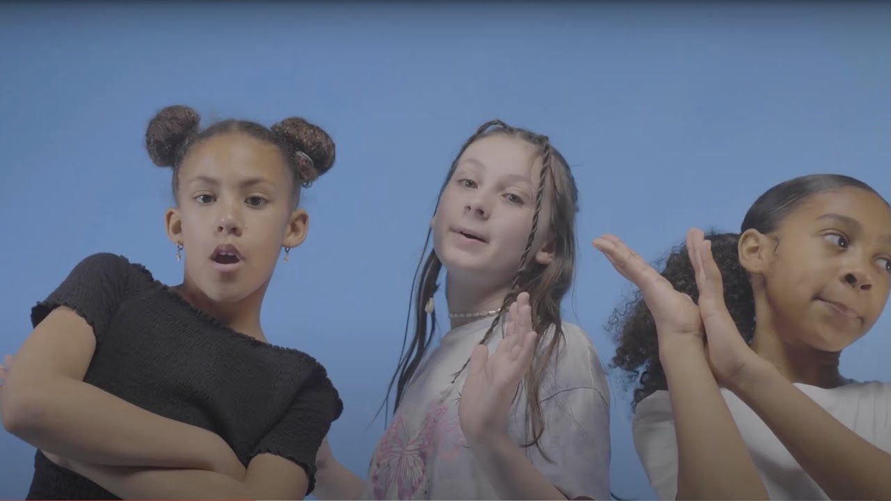 URBAN ACADEMY feat Urban Mini - Guette Le Flow