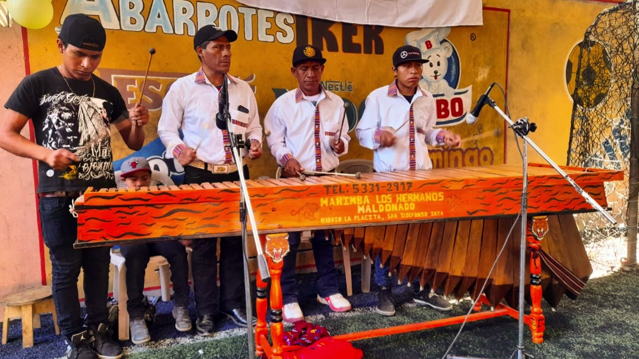 Marimba Los Hermanos Maldonado La Placita...La Del Moño Colorado