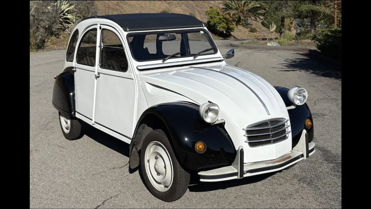Driving a Citroen 2CV Across the Country