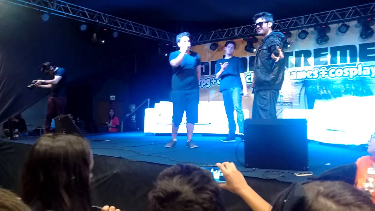 Batalha de Raps(Ao Vivo) - Tauz vs 7minutoz