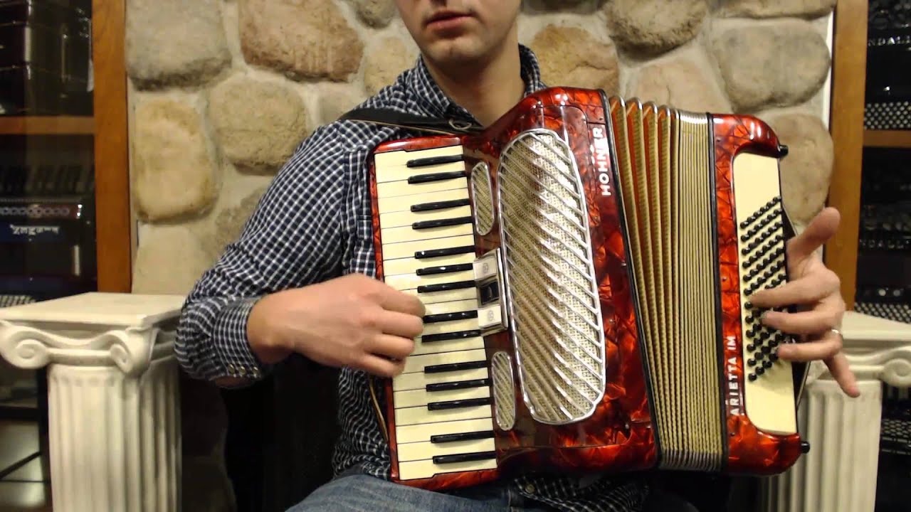 2086 - Red Hohner Arietta IM MM 72 $795