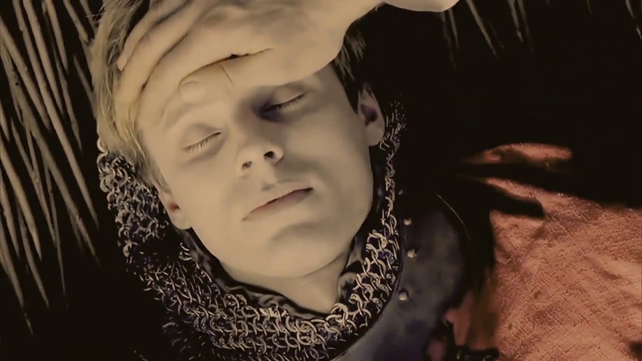BBC Merlin AU ♦ The War