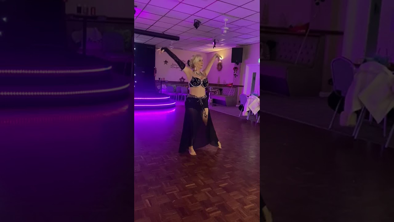 Burlesque/Bellydance fusion improvised by Helen Nasheeta Rawlinson.