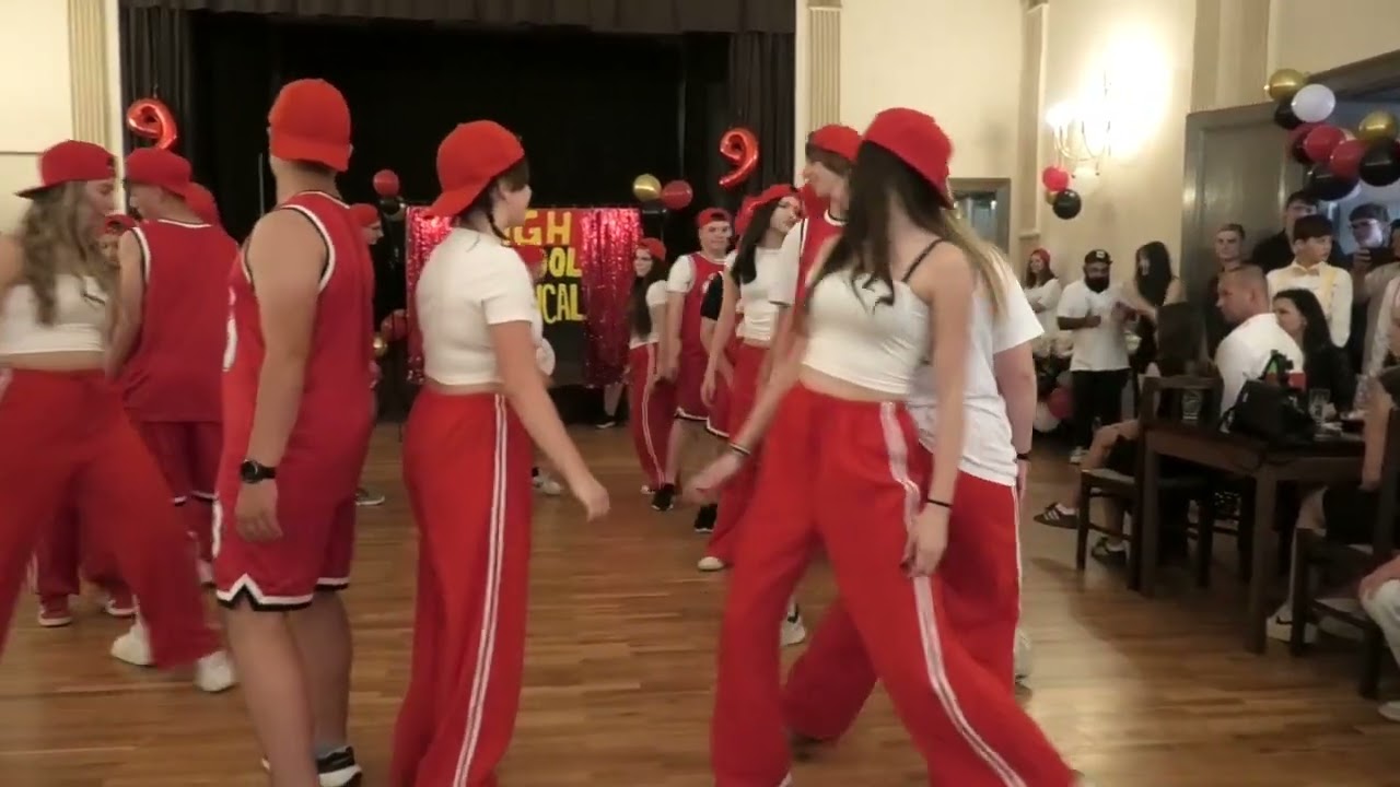 Předtančení 9.B - High School Musical- Den Deváťáků