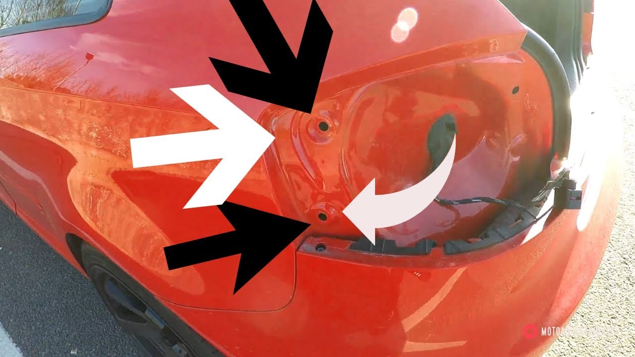 Replacing Rear Tail Light Locating Nuts And A Fail! I Audi A3 8P