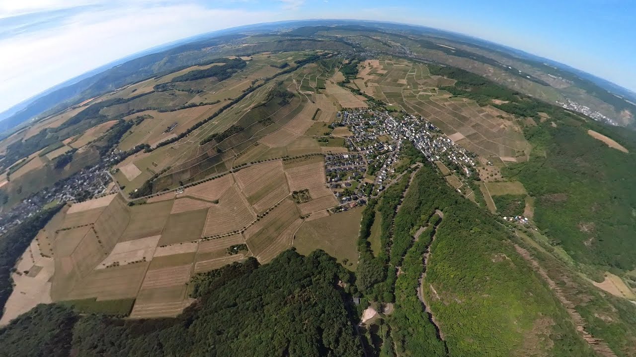 Paragliding / Gleitschirm Flug an der Mosel / Burgen