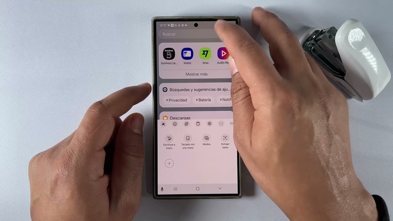 Como Activar y Desactivar el Tecleo Por Voz en Samsung Galaxy S25 Ultra