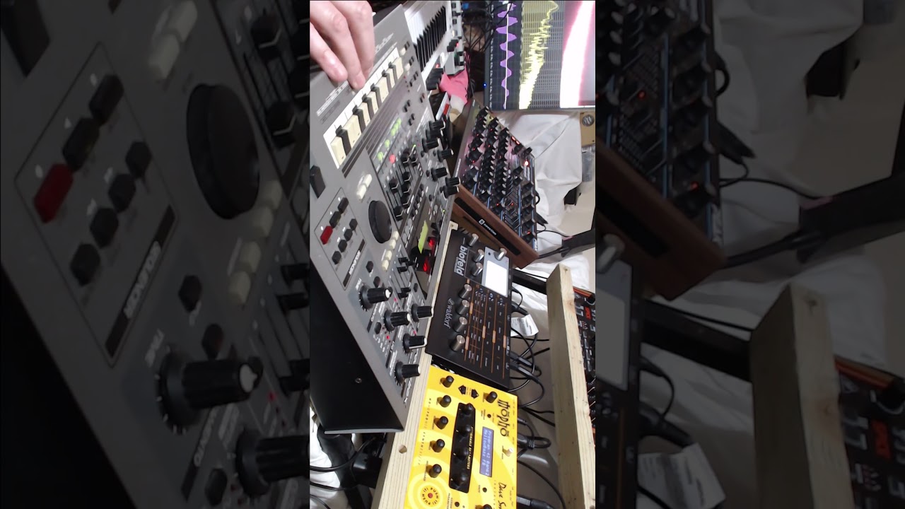 MC-505 | driving other stuff | 3 | S2 | #synth #electronicmusic #dawless