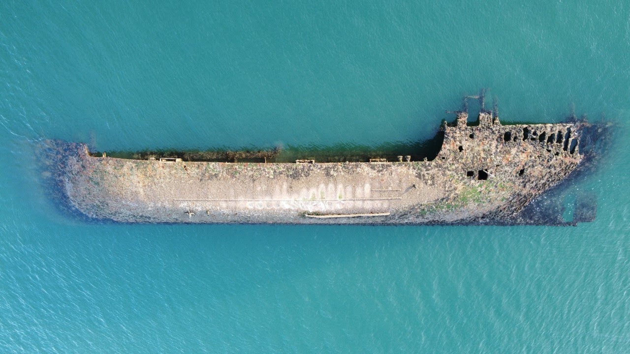 Exploring a shipwreck in North Wales! The Hoveringham.