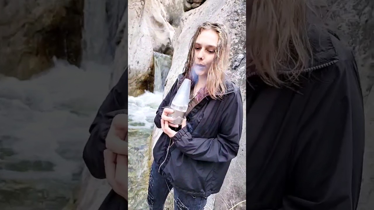 You can literally bring the &lrm;@dabxusa&nbsp; anywhere and share with friends 💚💨