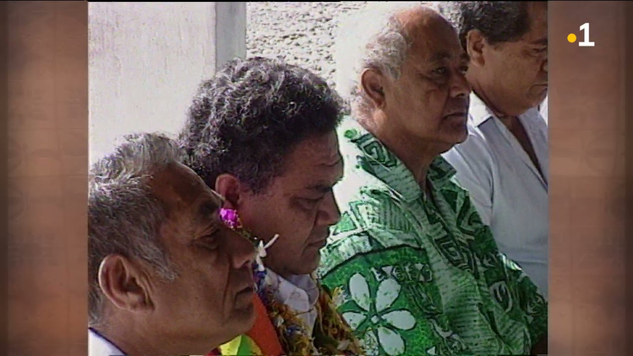 TALANOA: Manatu'i (Intronisation Safeitoga 1998)