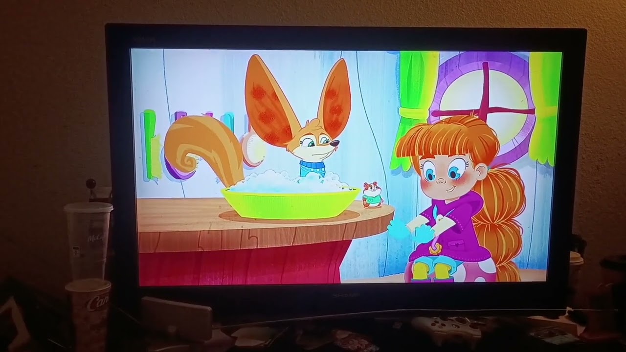 Kipp has the itchy scratchies (poison ivy rash)