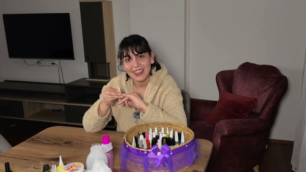 Bütün Ojelerimi  Deniyoruz 💅Tırnak Bakımı ve Önerilerim 🥰
