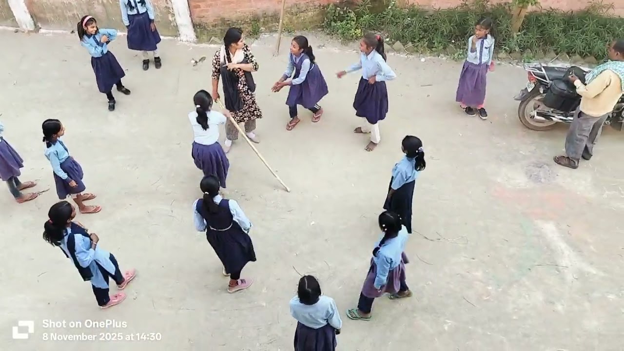 कौन कहता है बचपन एक ही बार आता है यहां हम रोज उससे रूबरू होते है।❤️❤️📚