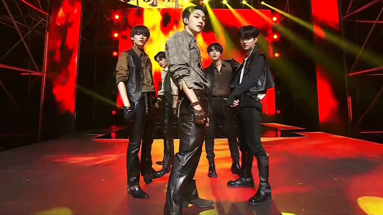 더보이즈(THE BOYZ), 생기가 느껴지는 무대 ＜HOT(세븐틴)♬＞ #SBS가요대전 #SBSenter