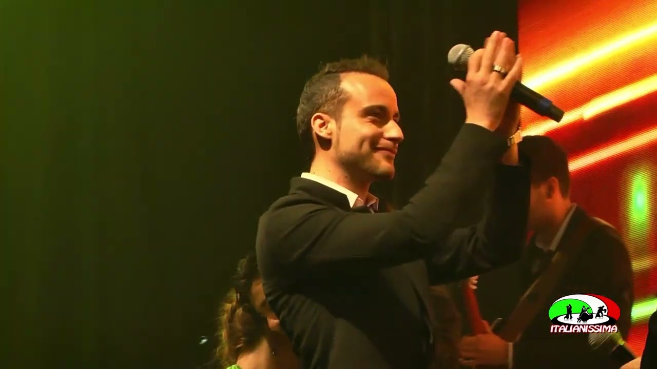 BELLA cantano dal vivo MATTEO BENSI e DANIELE TARANTINO #italianissima #italianmusic