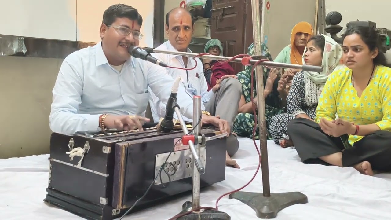 Delhi saloli party