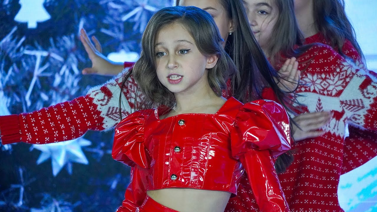 Alexandrina Bazatin (SISNBRO) - Santa Baby