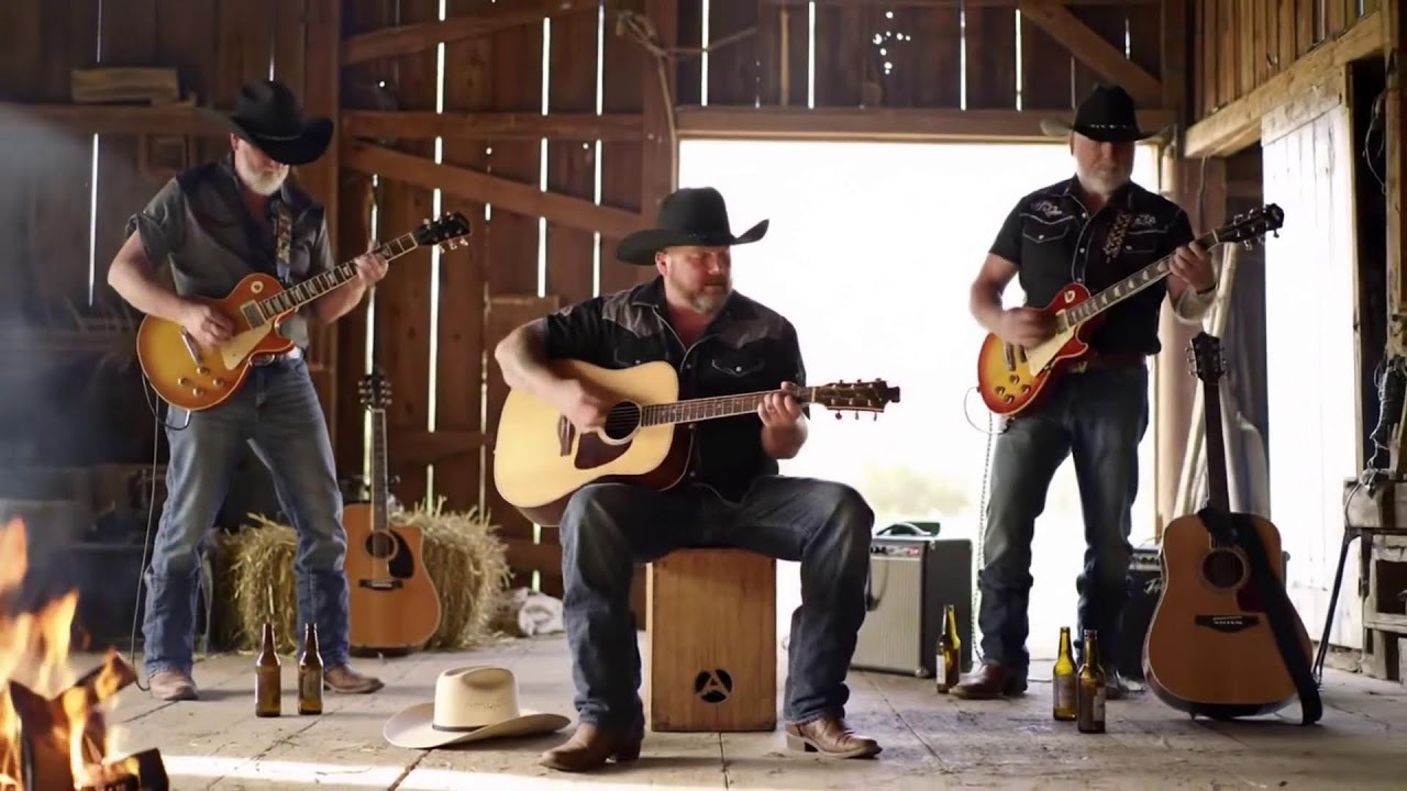 Country Rock Mix – Dusty Roads & Rusted Dreams Inspired by Creedence Clearwater