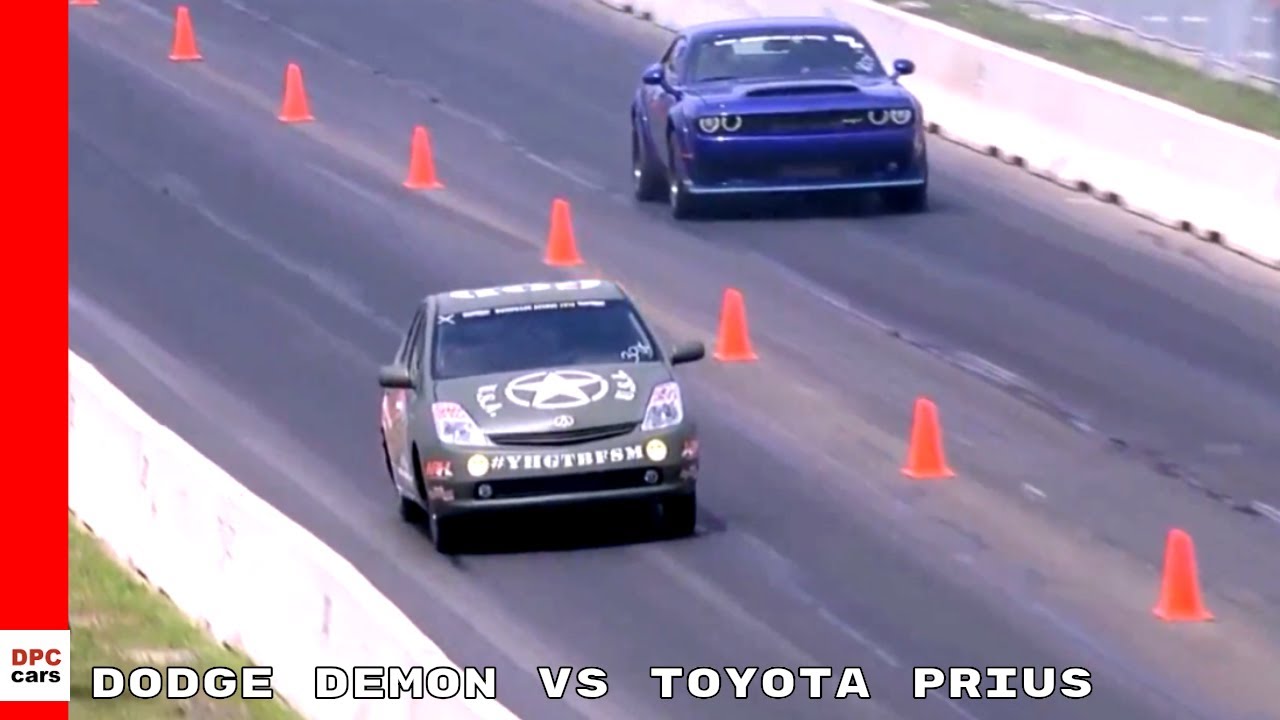 Dodge Challenger Demon против Toyota Prius с двигателем Hellcat: дрэг-рейсинг