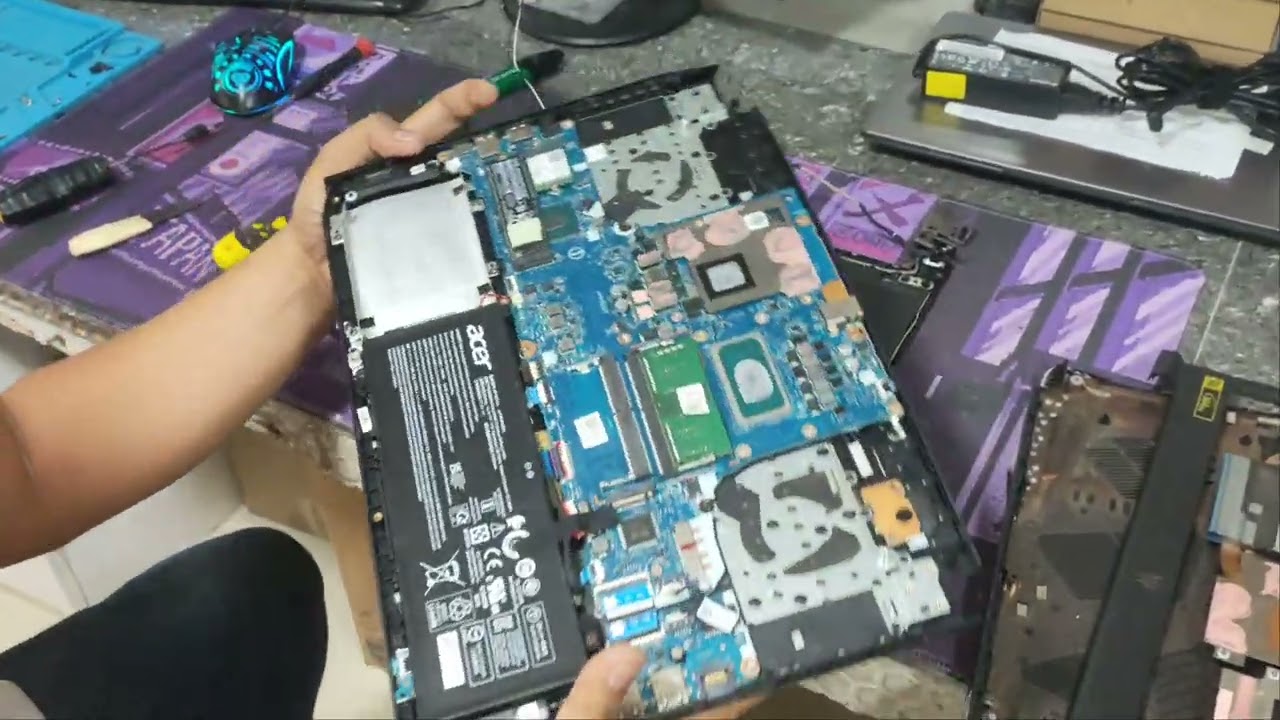 Predator Helios 300 Replace LCD / Hinges Repair / Deep Cleaning